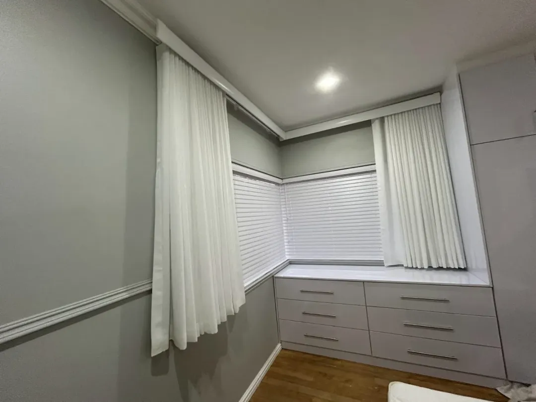 Curtains and blinds installed in Fresnaye
