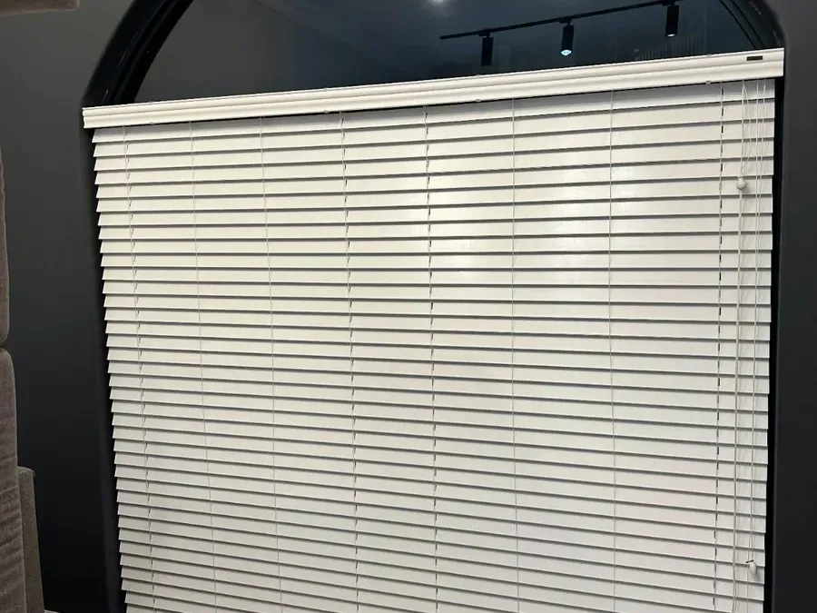 Curtains and blinds installed in Panorama
